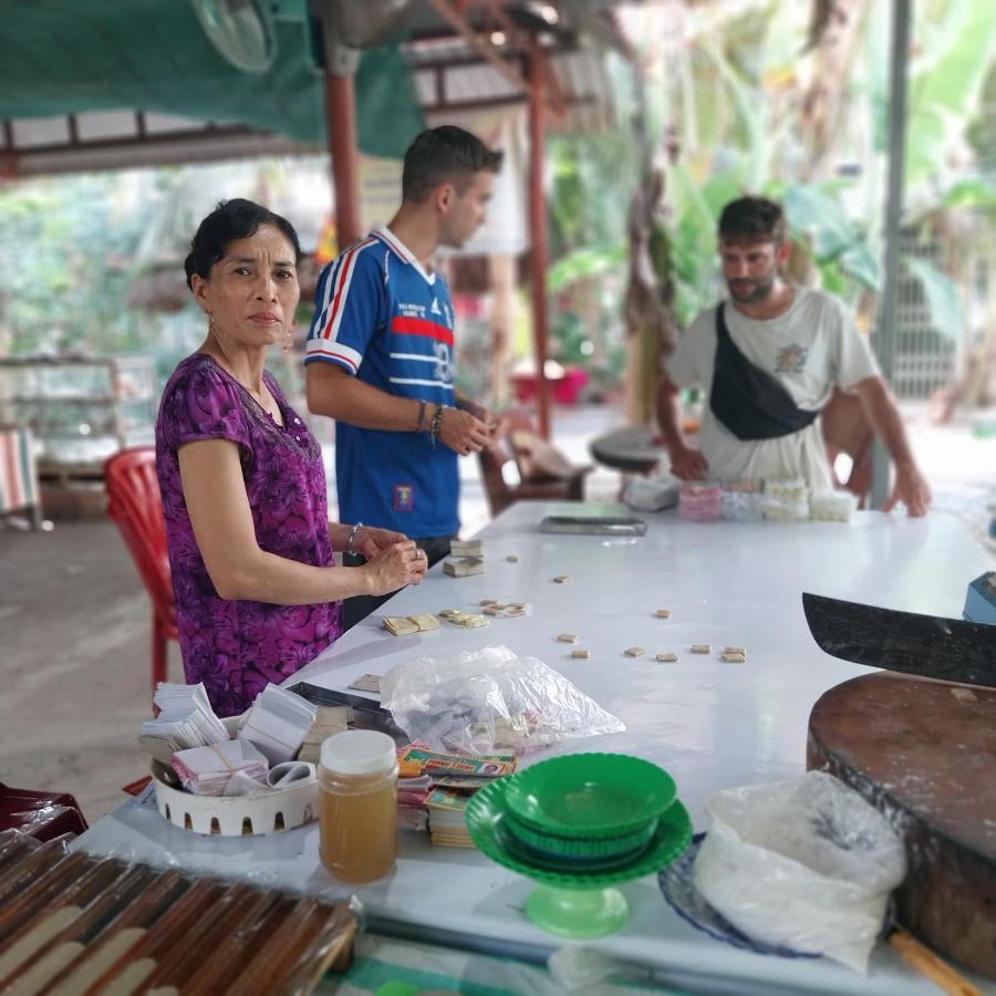Bentrestay Giong Tu Dien المظهر الخارجي الصورة